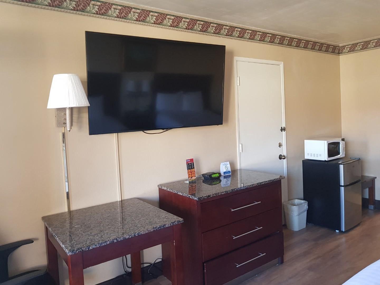 Travelodge By Wyndham Costa Mesa Newport Beach Hacienda Zewnętrze zdjęcie