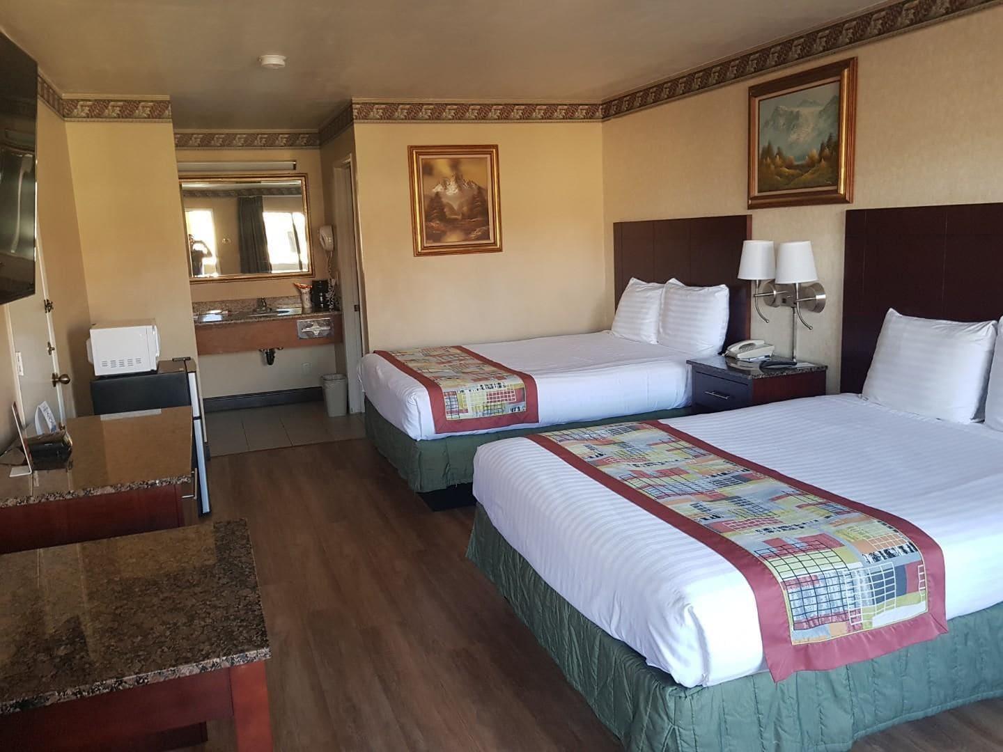 Travelodge By Wyndham Costa Mesa Newport Beach Hacienda Zewnętrze zdjęcie