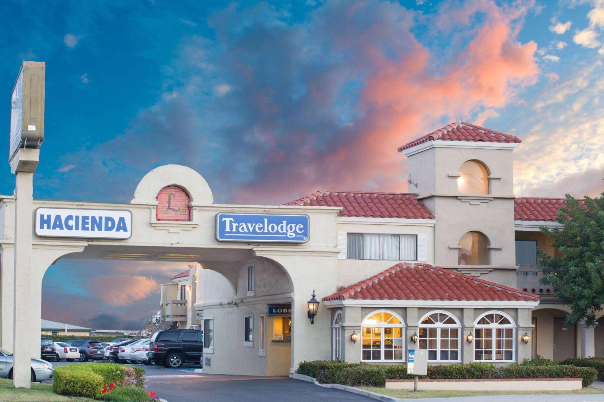 Travelodge By Wyndham Costa Mesa Newport Beach Hacienda Zewnętrze zdjęcie